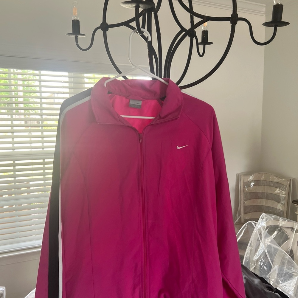 Nike Women's Magenta Full-Zip Bomber Jacket